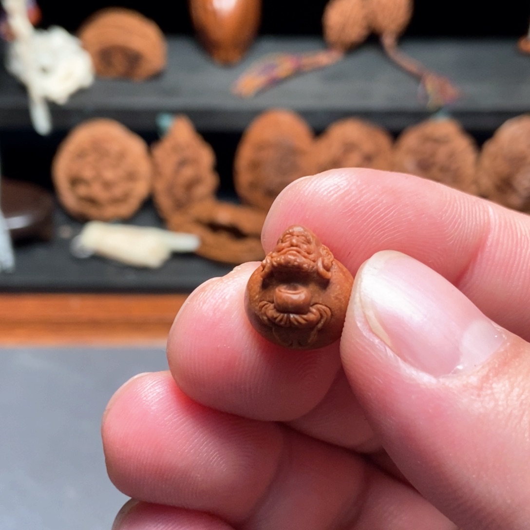 橄榄核手串/手链阿**?桃核雕刻