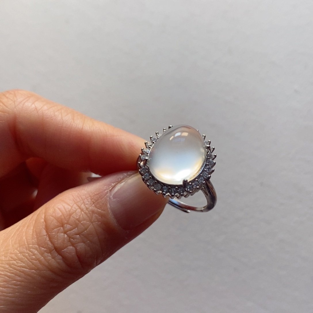 石英质玉戒指未镶嵌