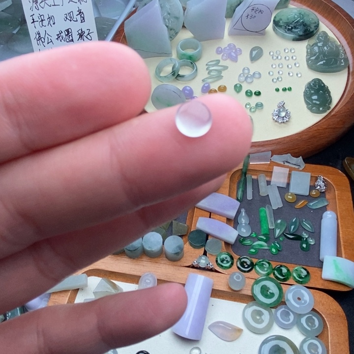 定制翡翠未镶嵌缅甸翡翠A货，高冰蛋面买断价，不退不换