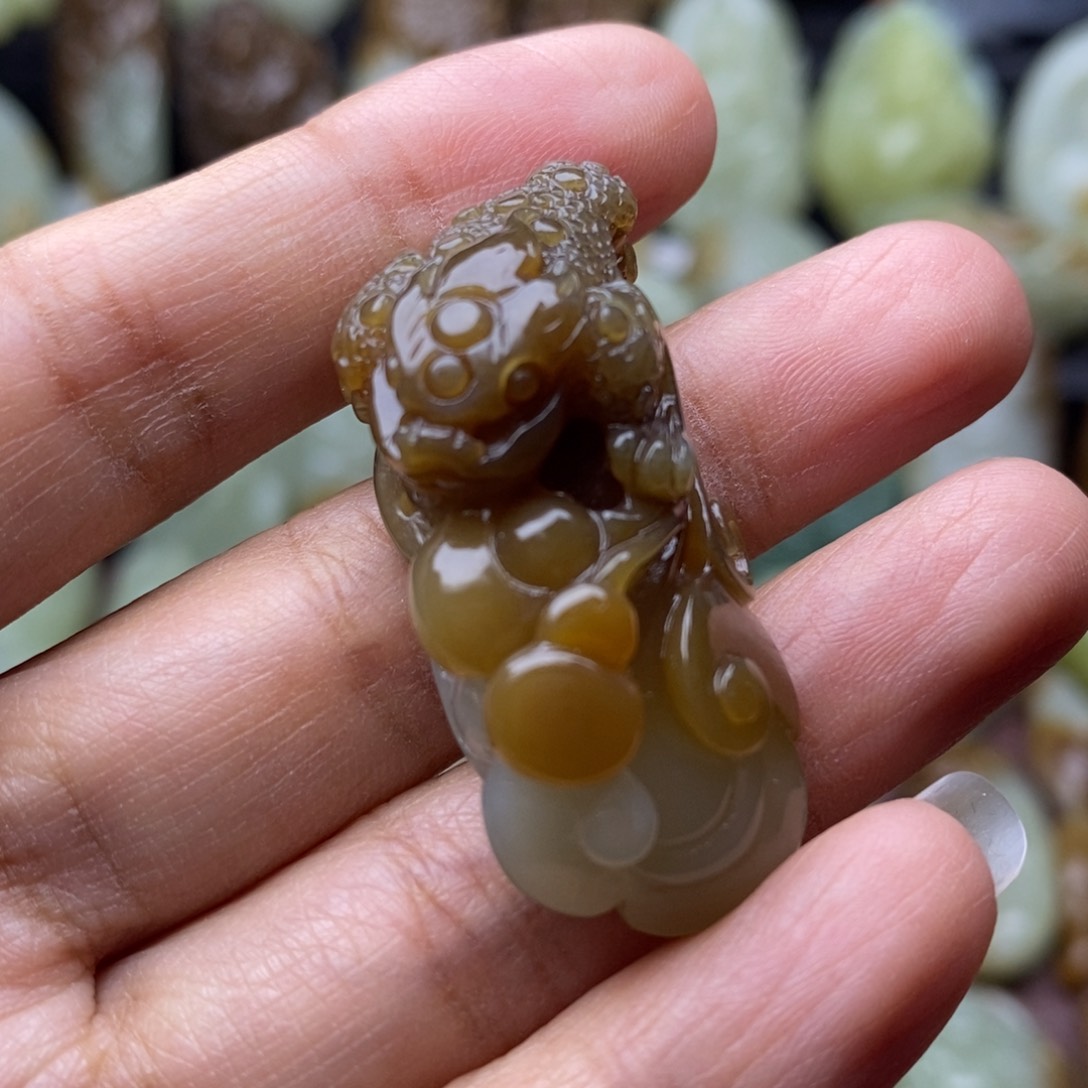 项链未镶嵌和田玉（糖玉）