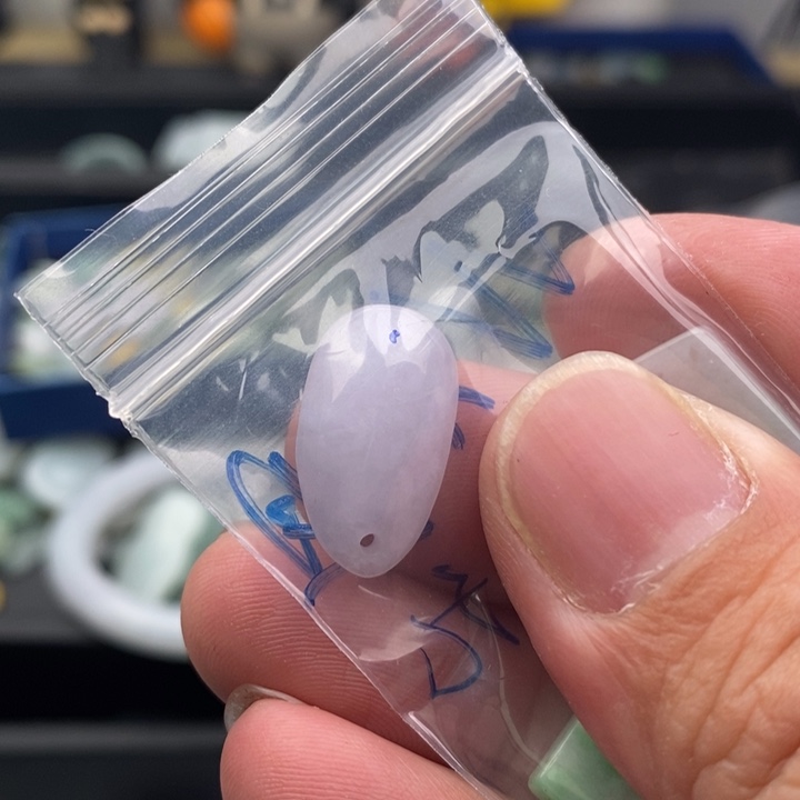 W****翡翠未镶嵌吊坠(不含链)