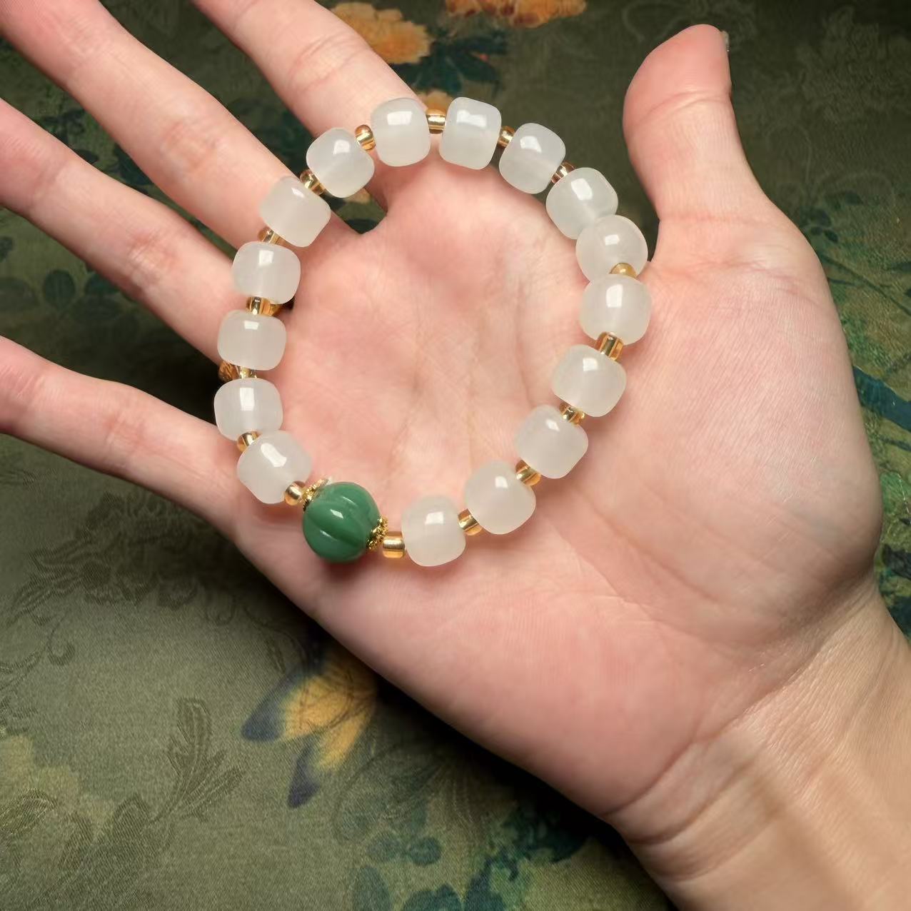 S1378-白琉璃单圈手串