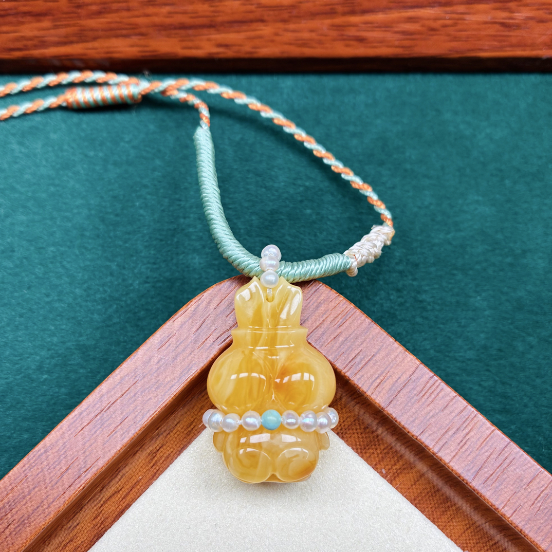 天然琥珀蜜蜡兔子，抖音基地发货，带证书