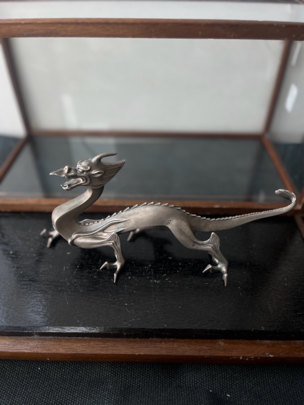 密胺瓷纯银置物龍