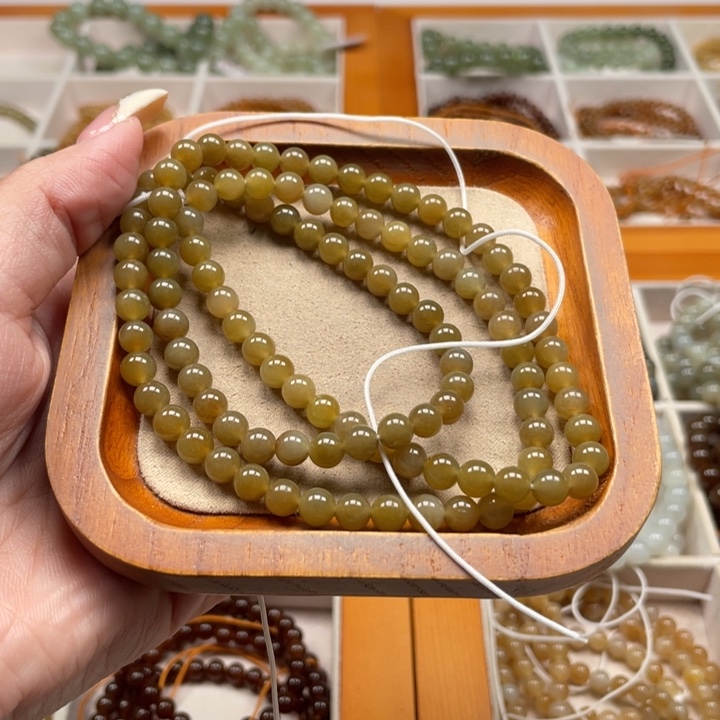 和田玉未镶嵌珠串6mm