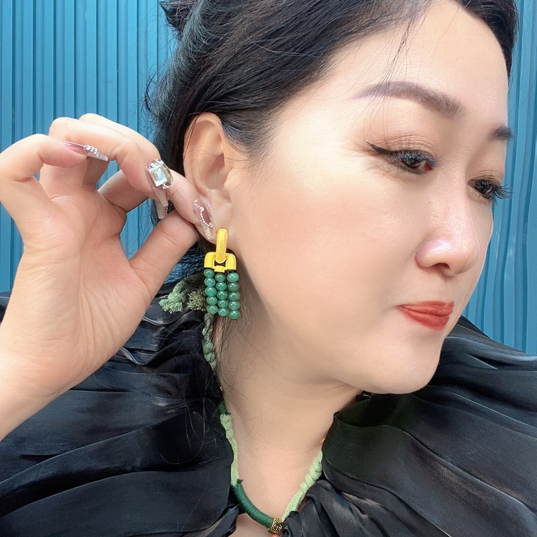 石英质玉手镯合金