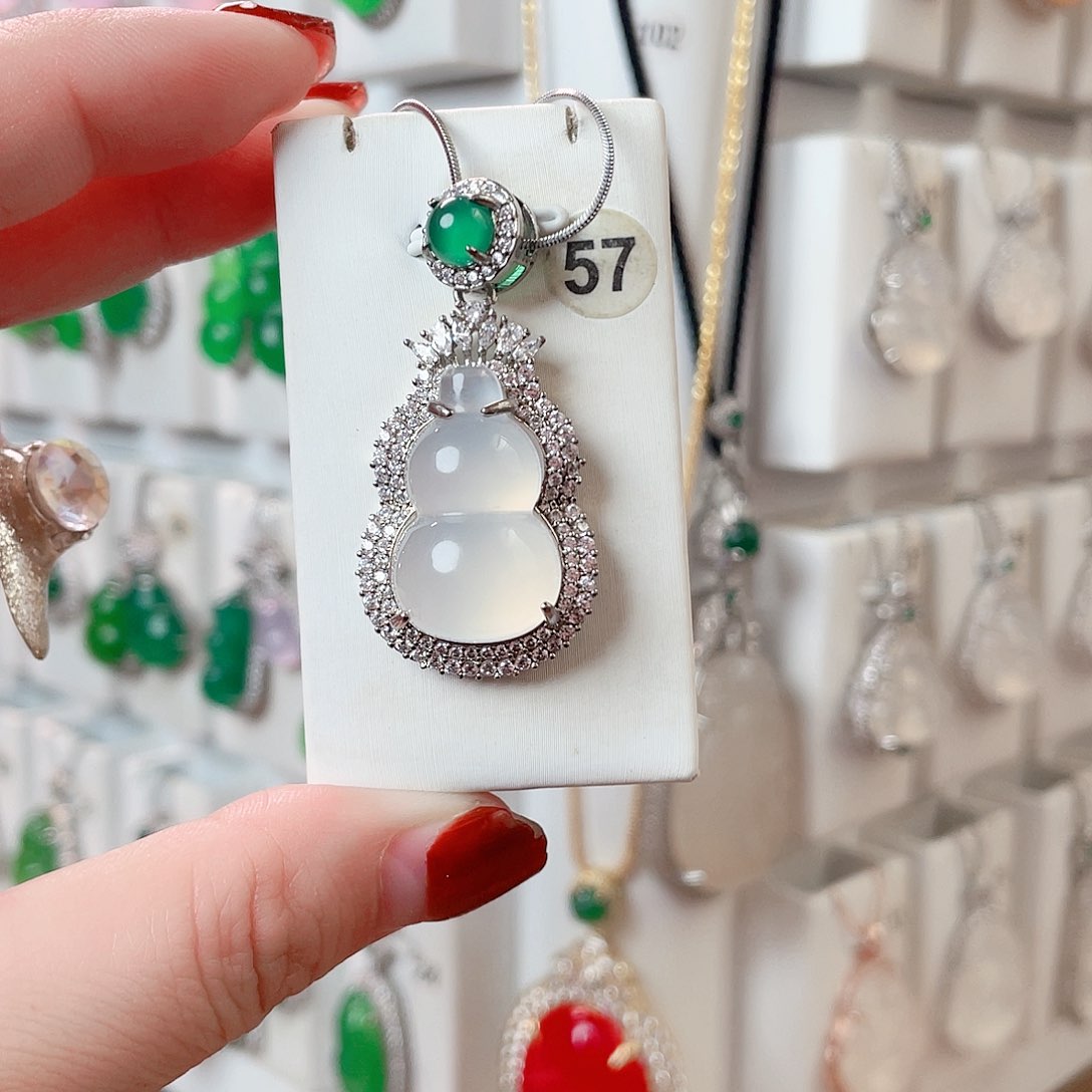 玛瑙/玉髓吊坠(赠链)未镶嵌