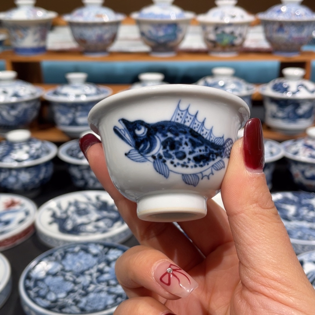 大***兵景德镇陶瓷手工艺术