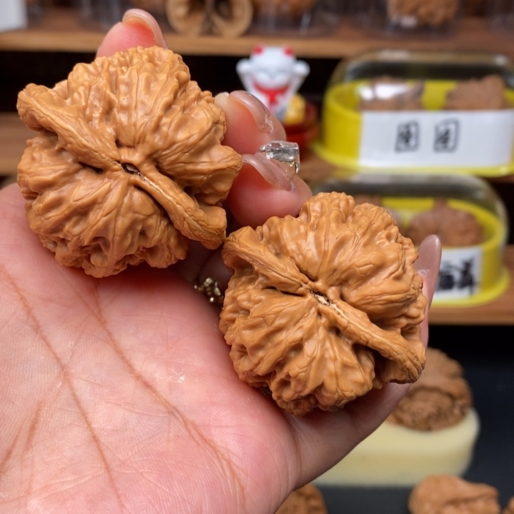 文玩核桃吊坠大***?45全品将军膀