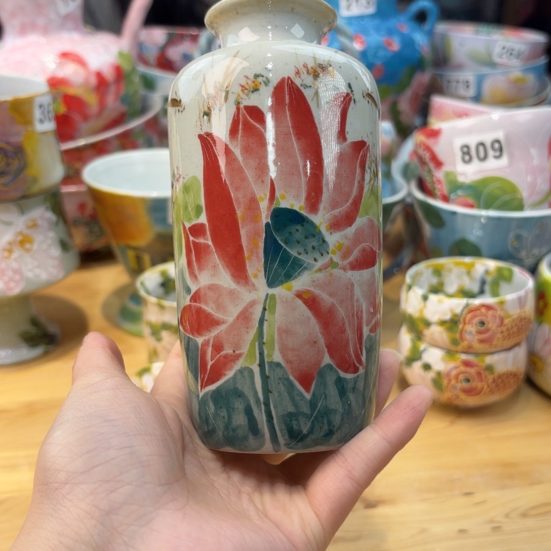 瓷片兔兔盖茨。兔兔