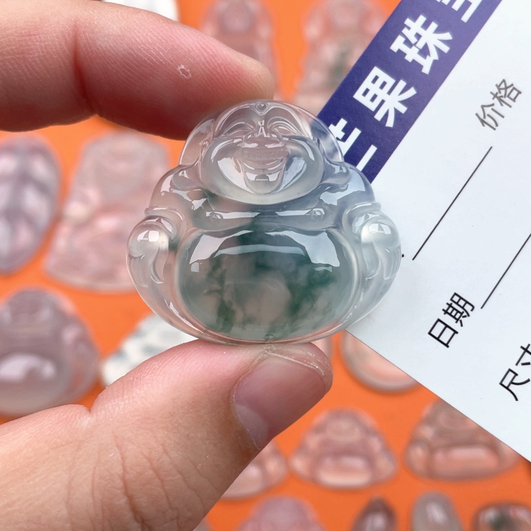 翡翠颈饰未镶嵌32.3/35/6.3