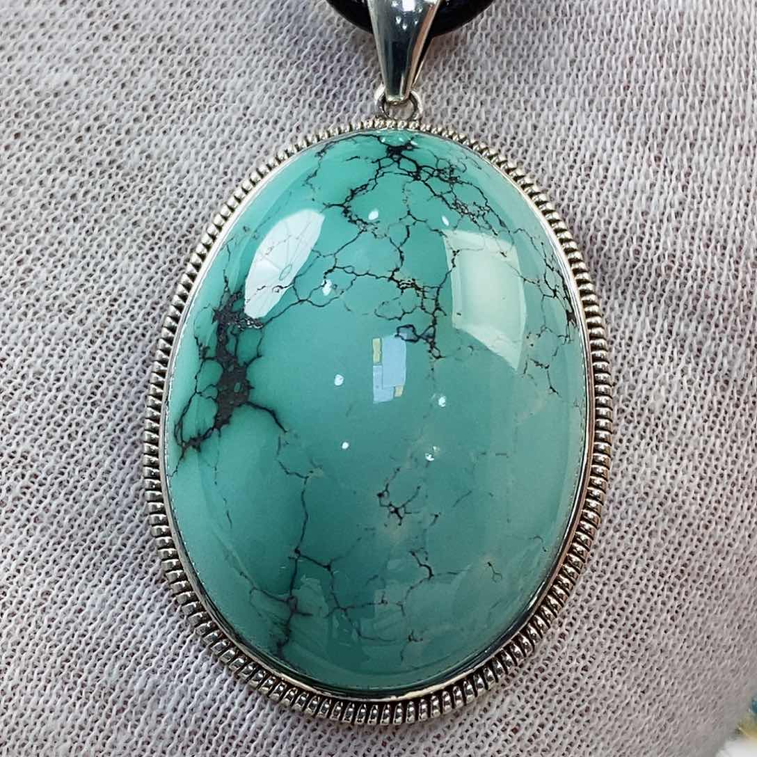 绿松石配饰未镶嵌