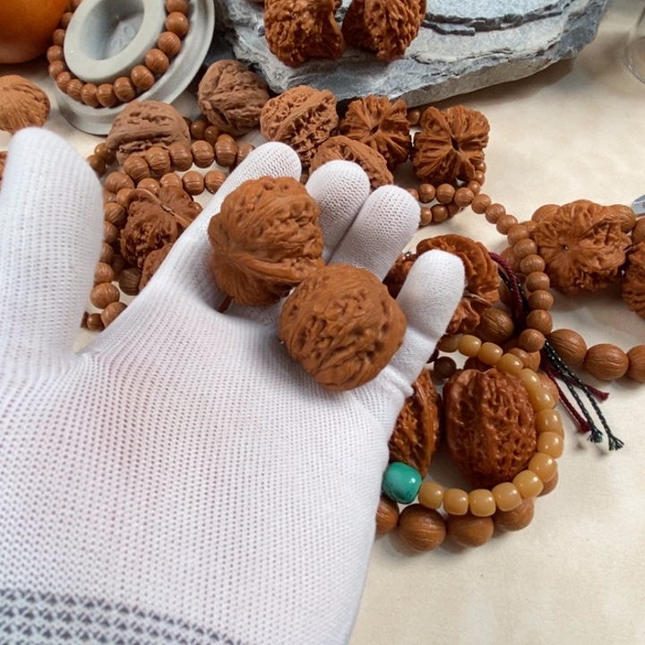 C***.猴头核桃吊坠38元宝