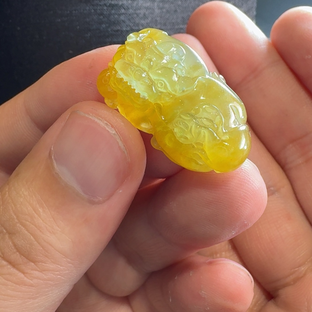 翡翠颈饰未镶嵌貔貅