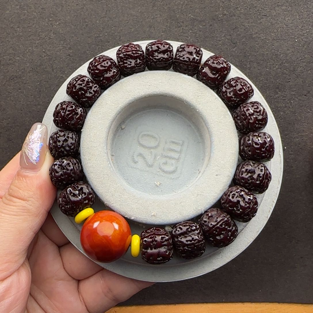 金刚菩提吊坠黑金