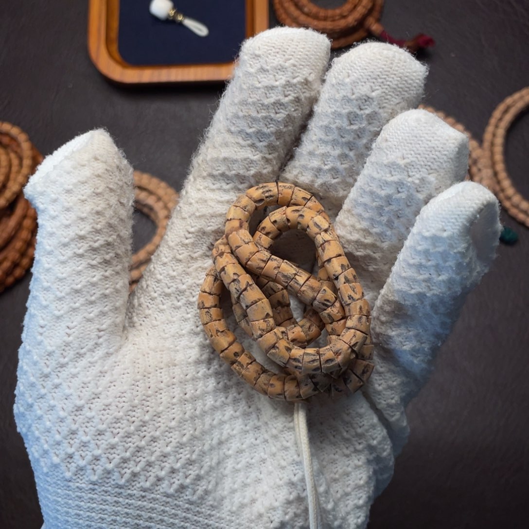 吊坠柏香籽/百香籽嘎肠