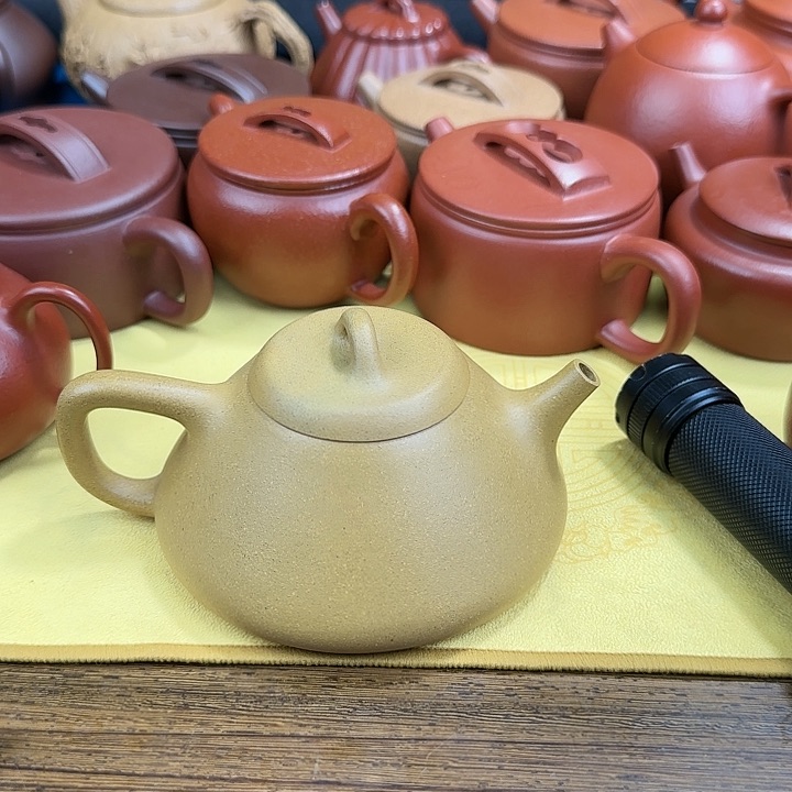 紫砂茶壶石瓢段泥