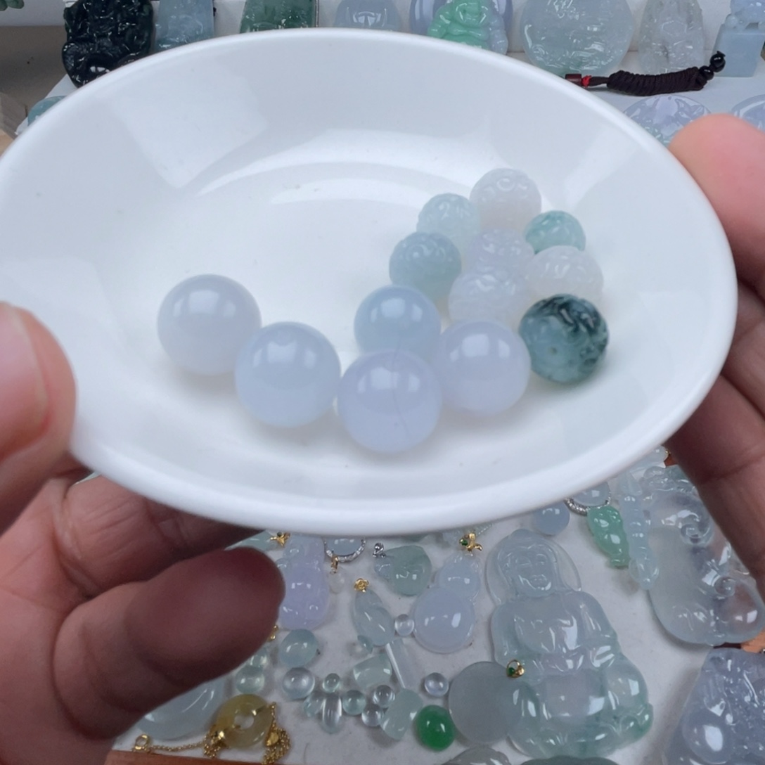 翡翠未镶嵌颈饰翡翠单珠