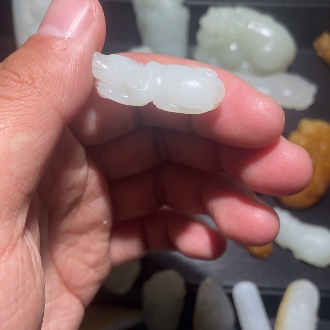 和田玉颈饰未镶嵌