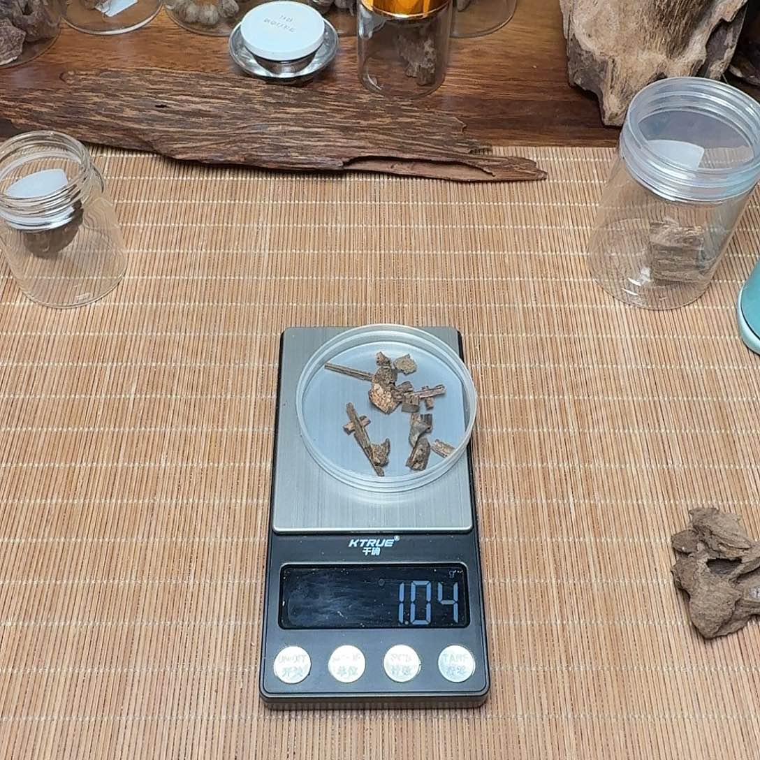 沉香正区文莱黑棋碎料