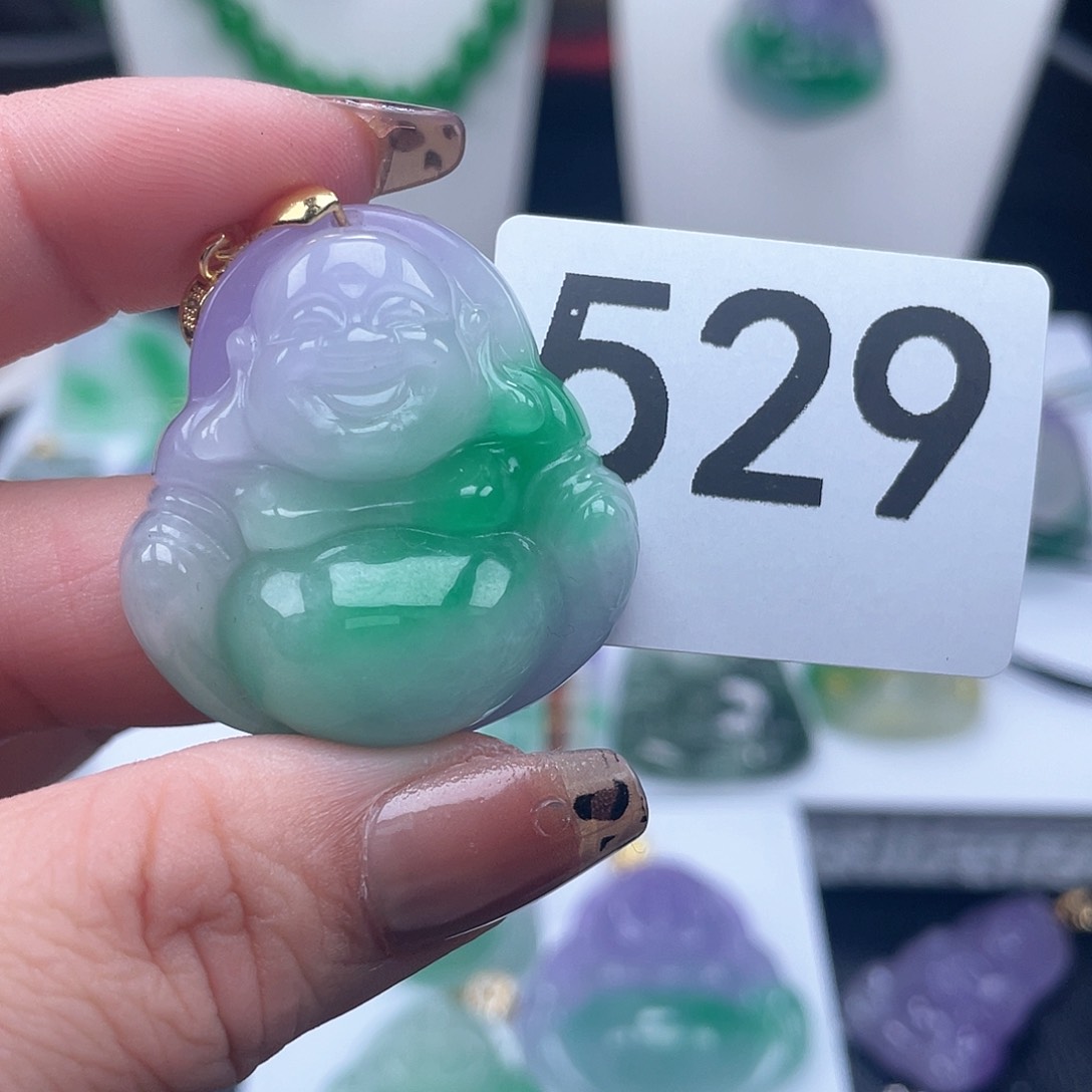 翡翠吊坠(赠链)未镶嵌