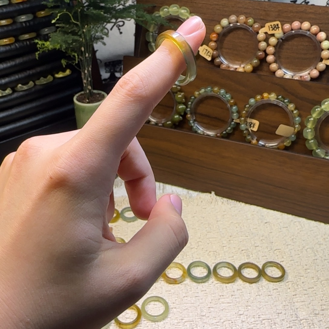 蛇纹石玉合金戒指