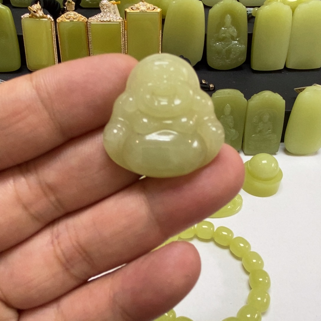 吊坠(不含链)未镶嵌和田玉（黄玉）