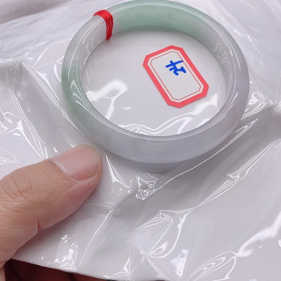 翡翠手镯未镶嵌～***友24444444