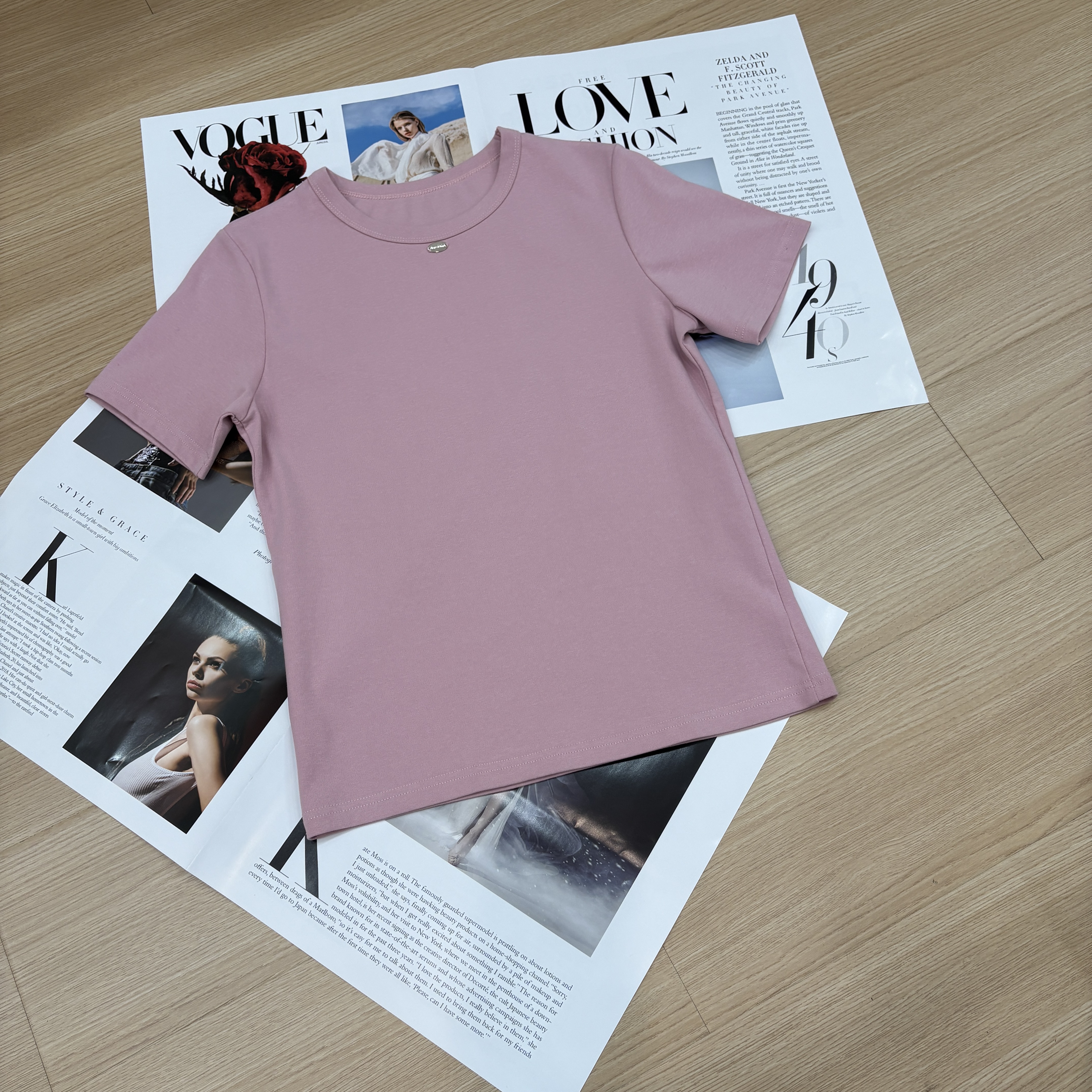 圆领短袖T恤正肩净版修身时尚休闲夏季纯色透气修身百搭女士简约