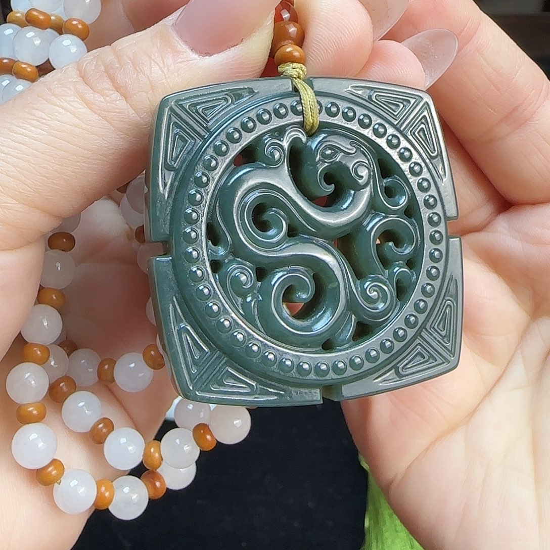 和田玉未镶嵌颈饰定制发货