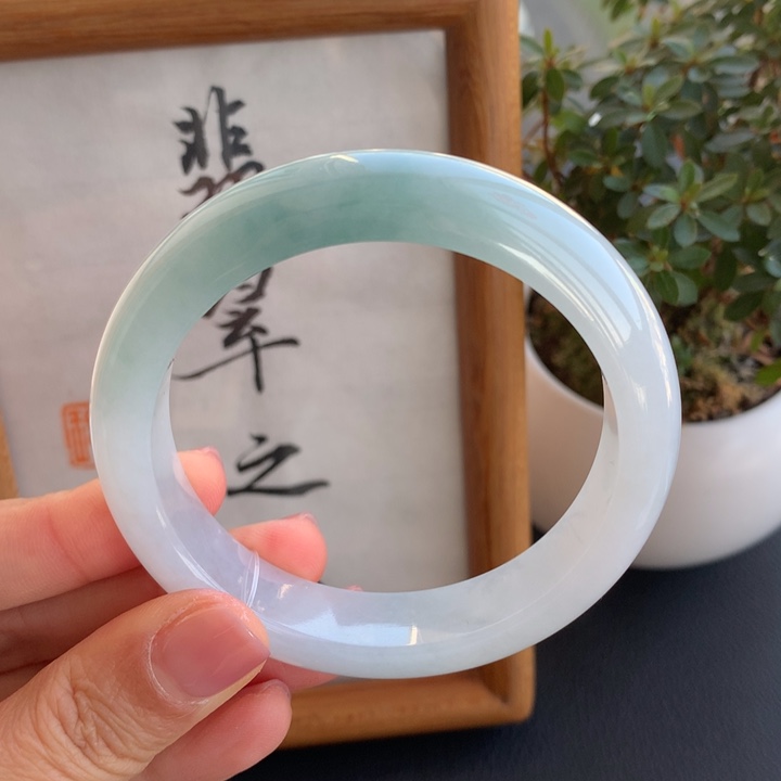 翡翠手镯未镶嵌翡翠手镯55