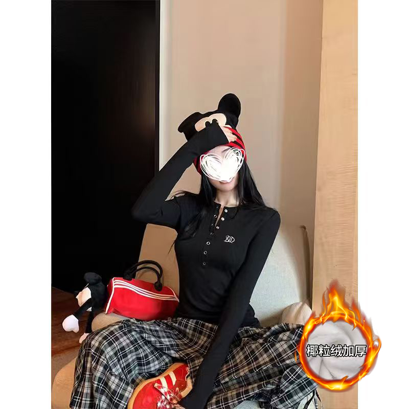 Moses Queen/魔西女王辣妹半开领正肩长袖椰粒绒加厚保暖修身上衣