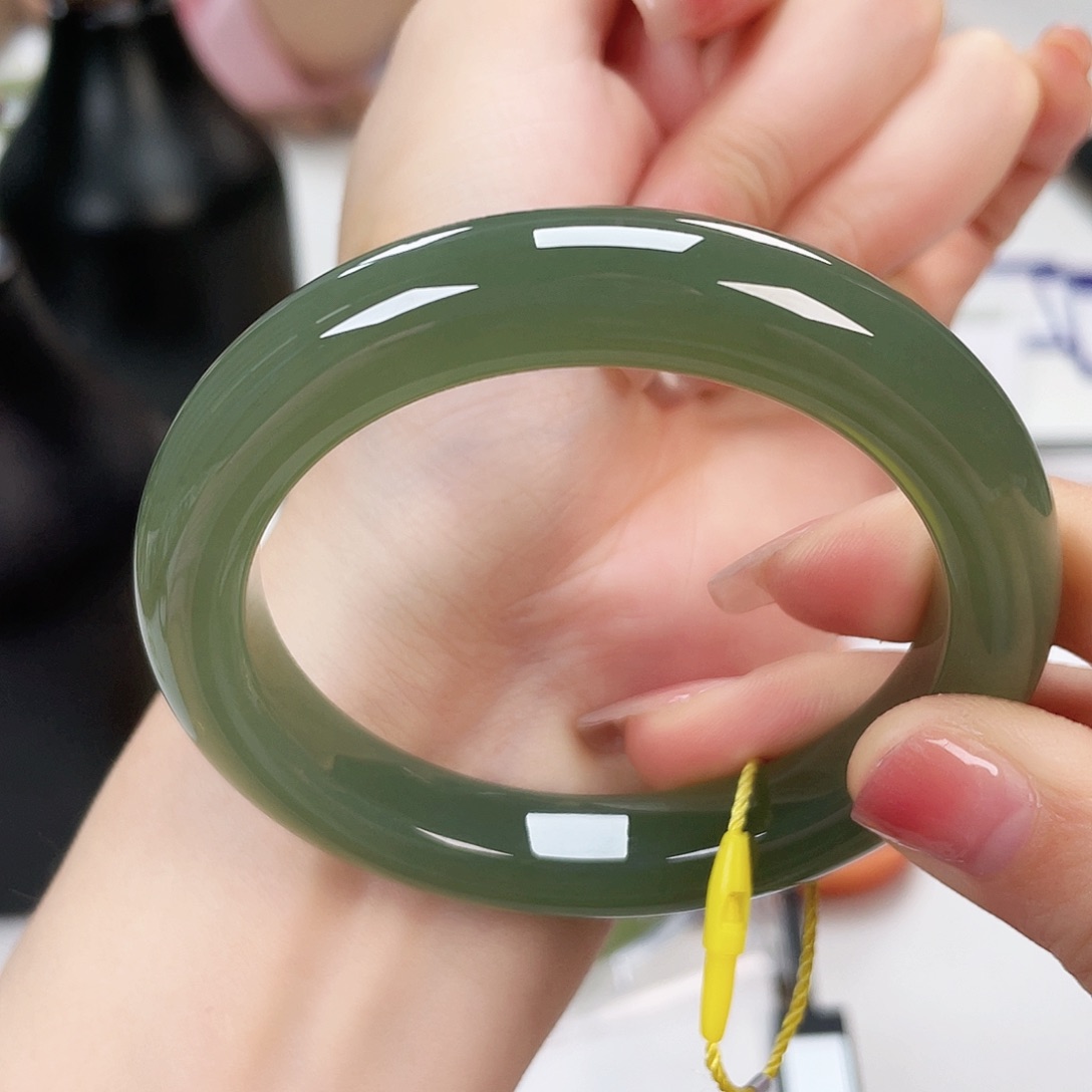 和田玉手镯5657未镶嵌