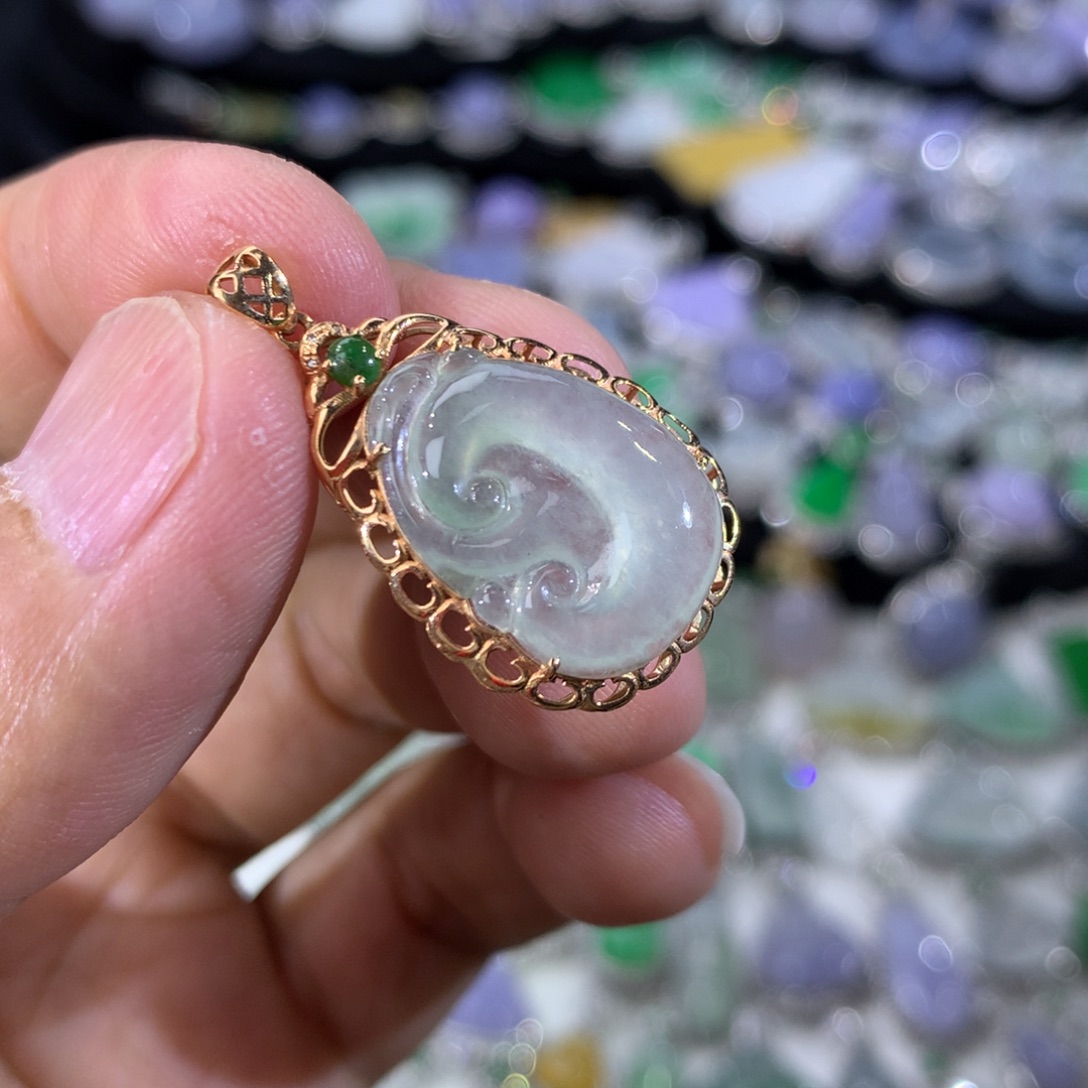 翡翠18K金镶嵌吊坠(不含链)