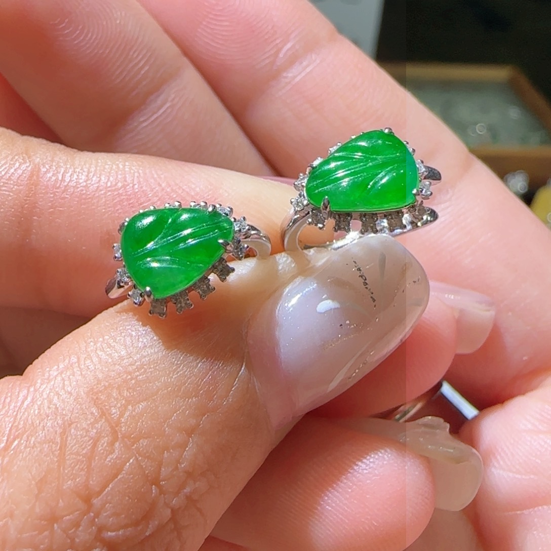 【闪购商品】翡翠耳饰18K金镶嵌天然