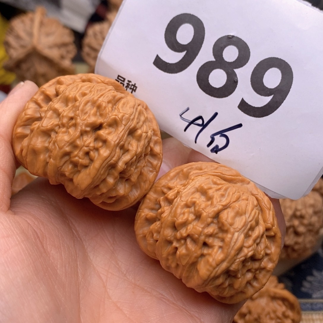 文玩核桃把件989号线41白