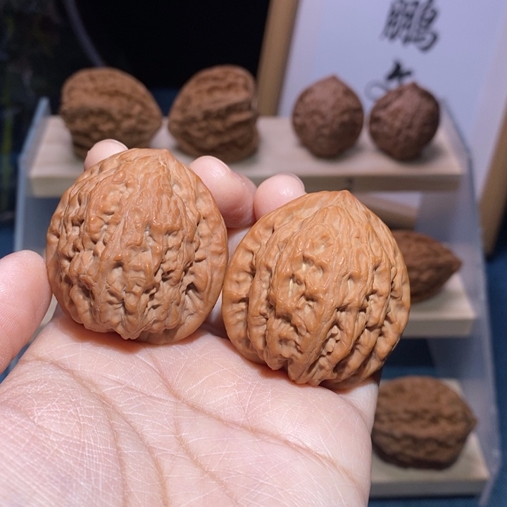 吊坠文玩核桃原树昆仑