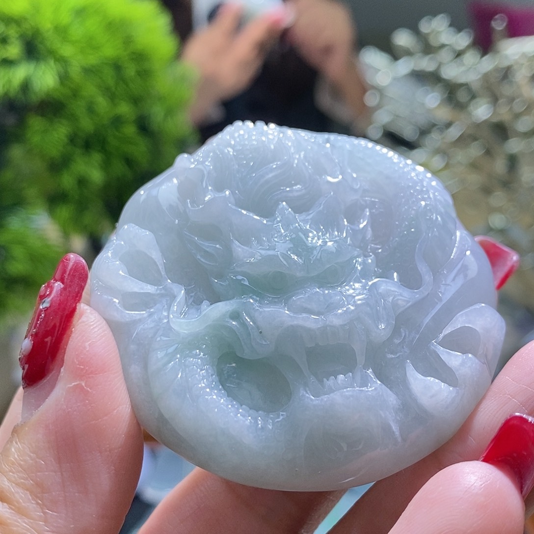 【闪购商品】翡翠颈饰未镶嵌龙牌