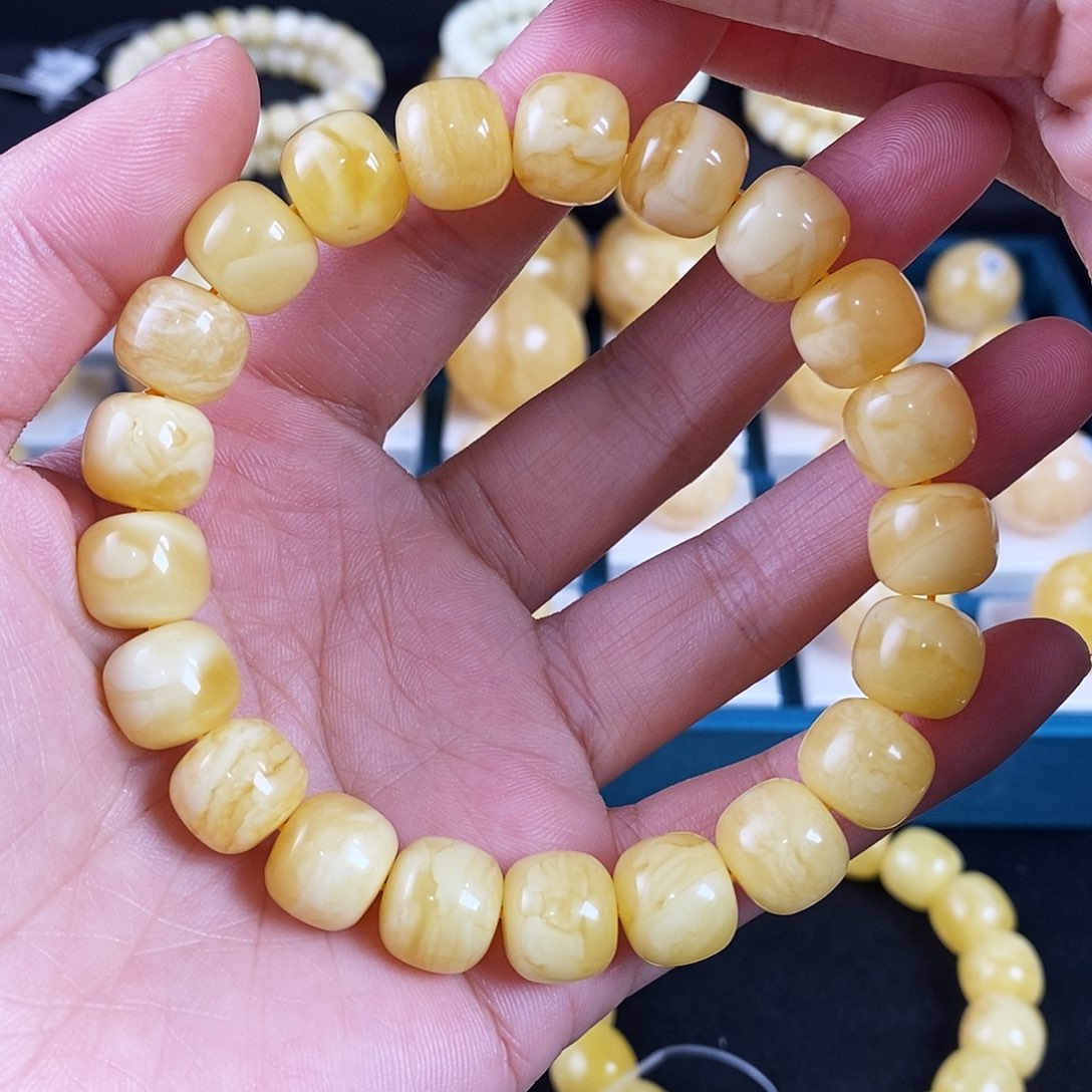 蜜蜡珠宝奇石未镶嵌