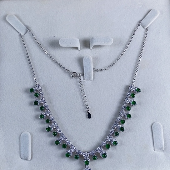 翡翠颈饰银S925镶嵌秦**古天然翡翠银镶嵌