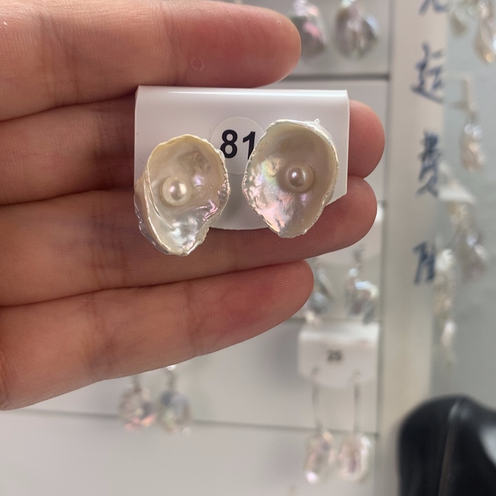 无非金属巴洛克花瓣耳饰