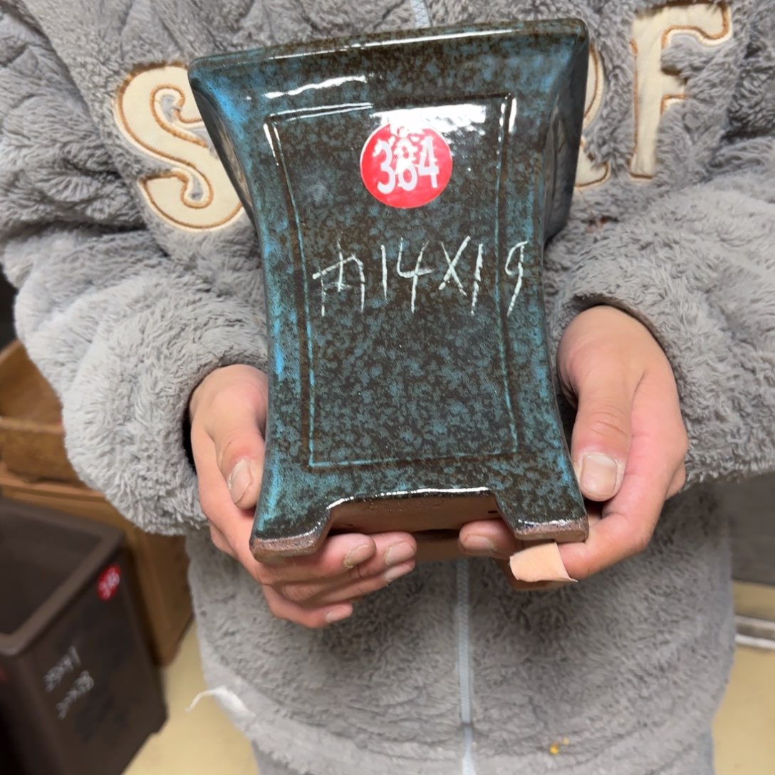 紫砂花盆呜呜呜呜