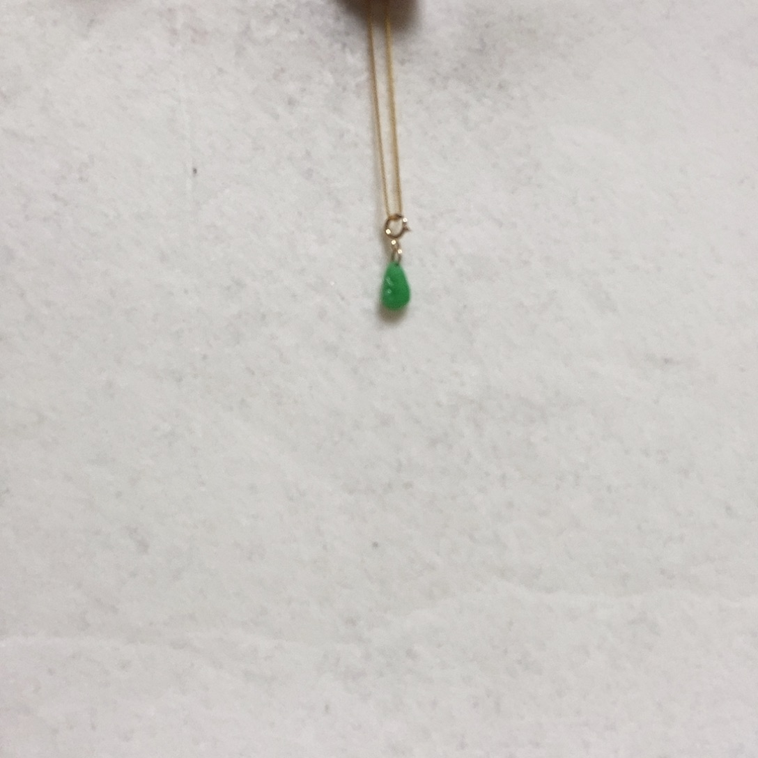 翡翠颈饰18K金镶嵌简单