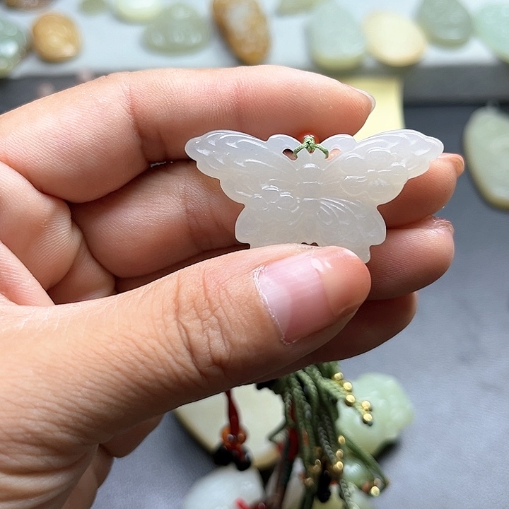 【闪购商品】和田玉未镶嵌颈饰