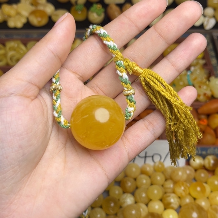 蜜蜡未镶嵌珠宝奇石鸡油黄满蜡妖花圆珠微瑕