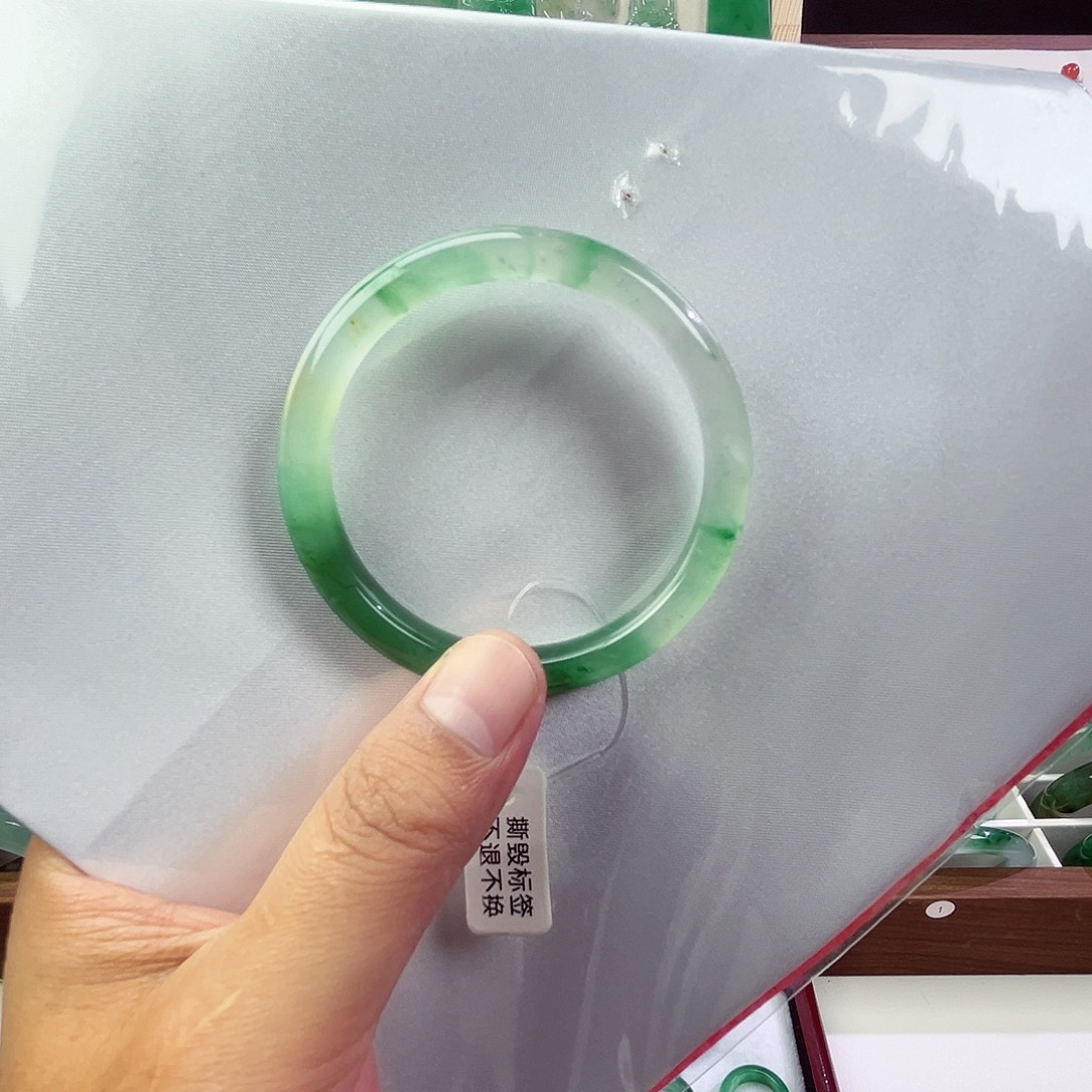 石英质玉未镶嵌手镯54.6