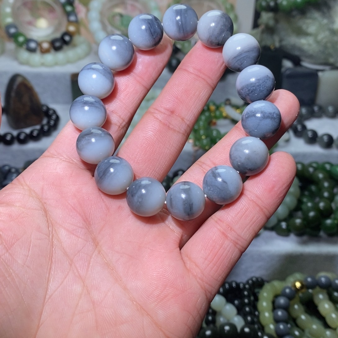 流***兔和田玉未镶嵌手链