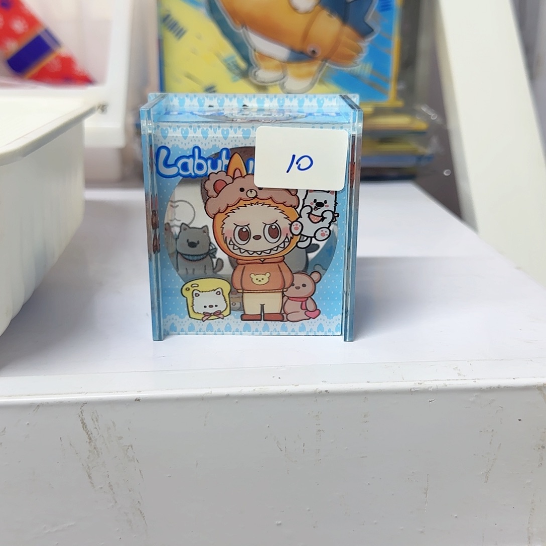 110彩色拉布布首饰盒