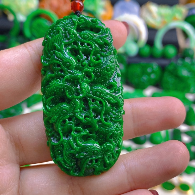 【闪购商品】翡翠未镶嵌颈饰吊坠