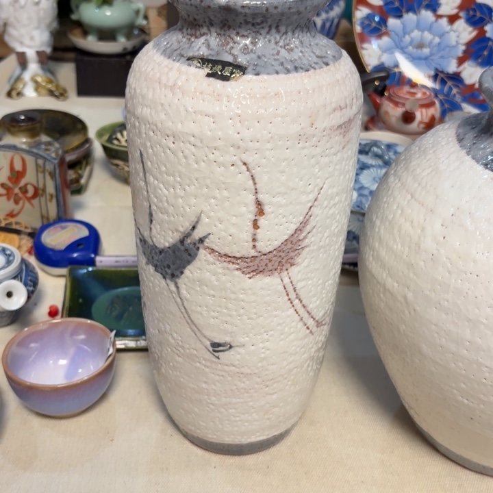 下***夜陶花器等装饰品的制作